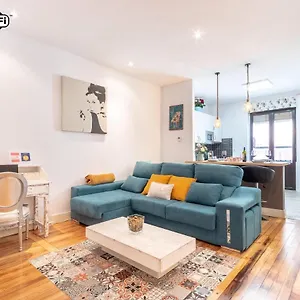 Between Old Town & Guggenheim!! Private Parking Appartement Bilbao